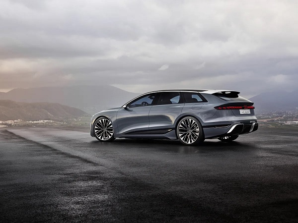 Audi A6 e-tron Avant entre Namur et Charleroi