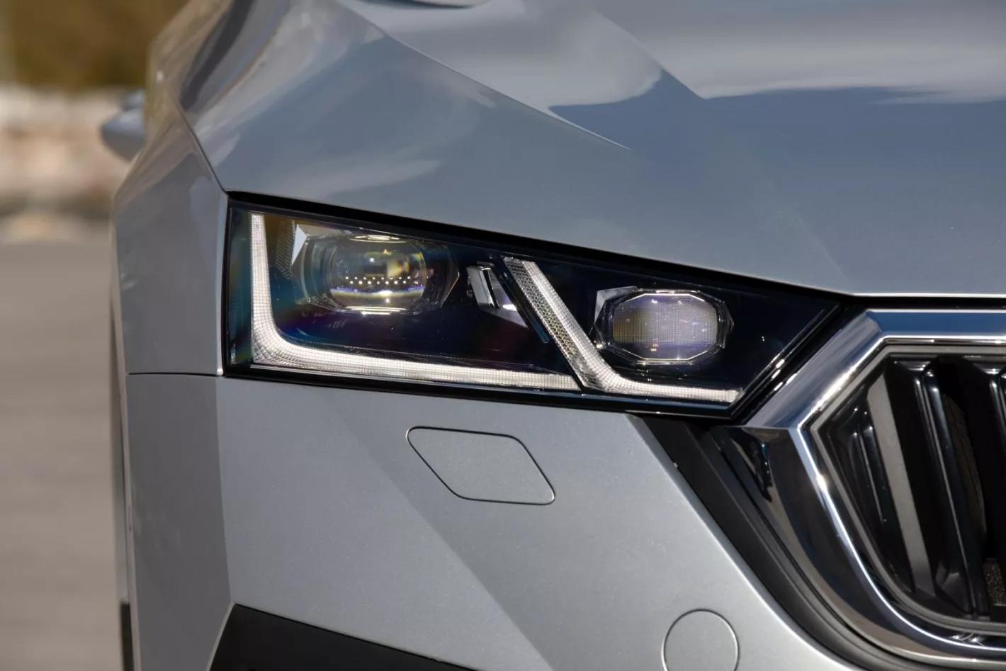 Skoda Octavia Phares