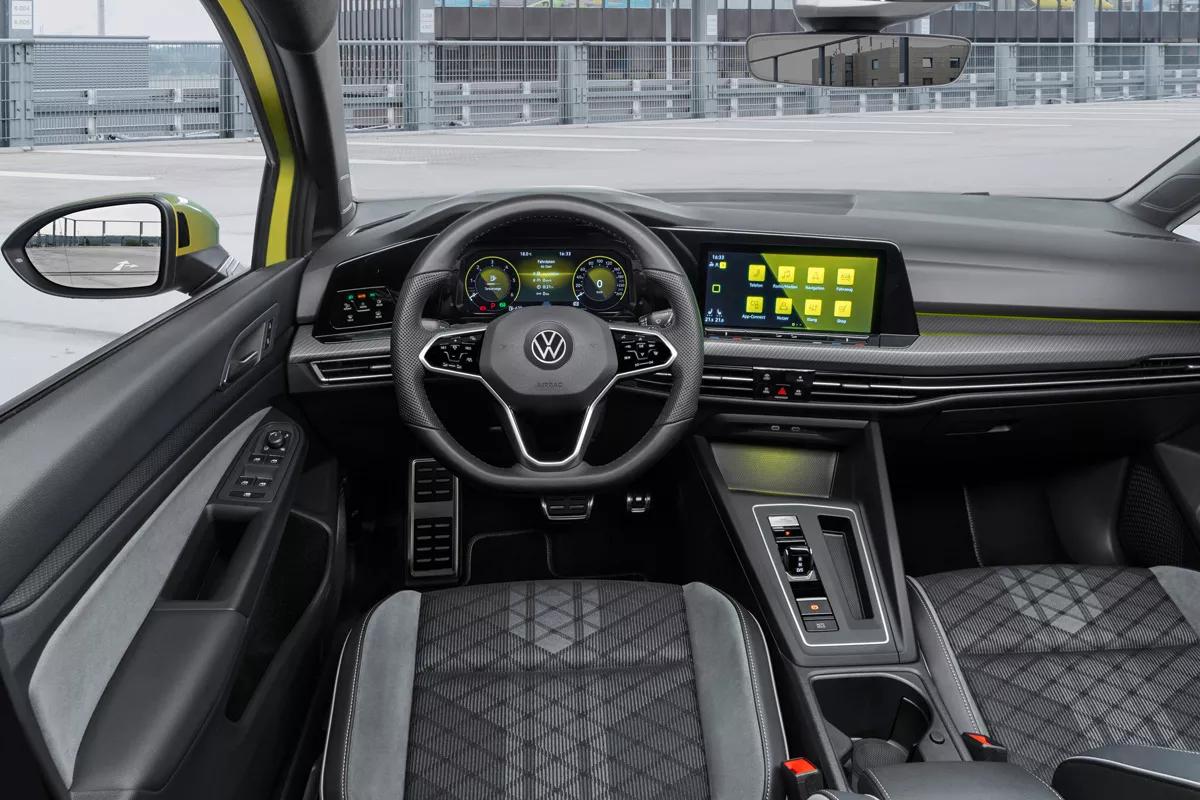Volkswagen Golf 8 Variant intérieur