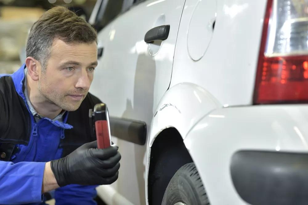 griffe rayure carrosserie Namur Charleroi