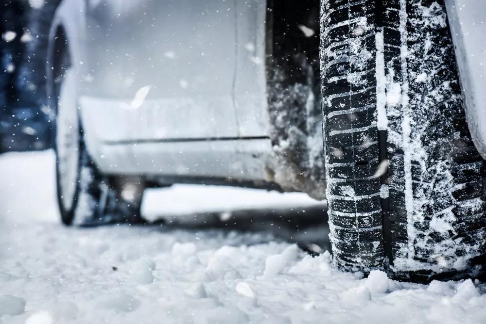après-vente mécanique pneus hiver