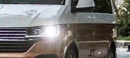 Le Multivan, le véhicule iconique de Volkswagen devenu 2.0